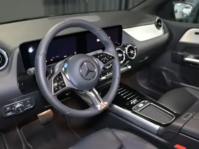 Mercedes-Benz B 220