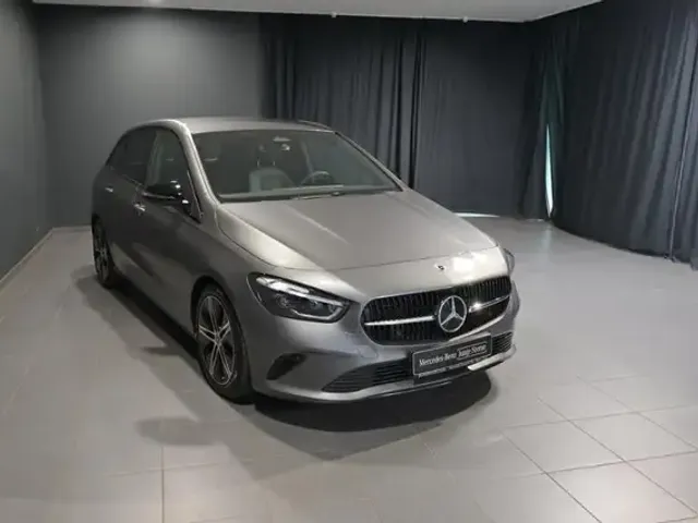 Mercedes-Benz B 220