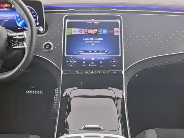 Mercedes-Benz EQE SUV