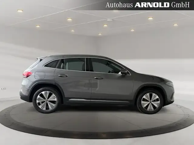 Mercedes-Benz EQA 300