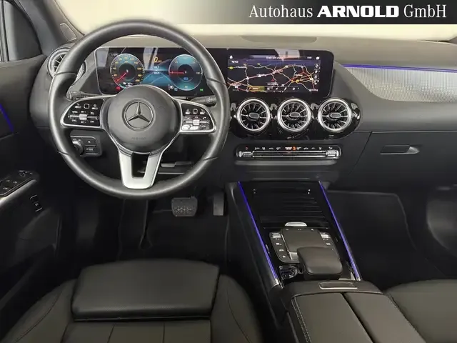 Mercedes-Benz EQA 300