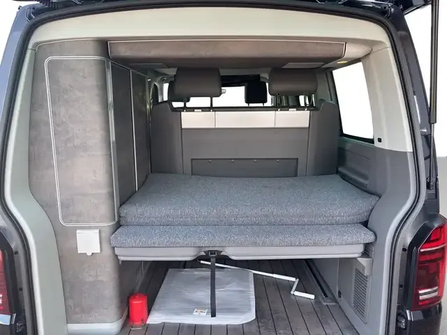 Volkswagen T6 California