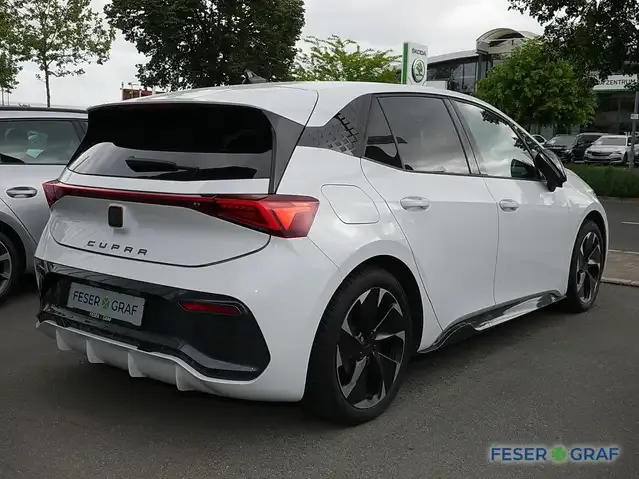 CUPRA Born