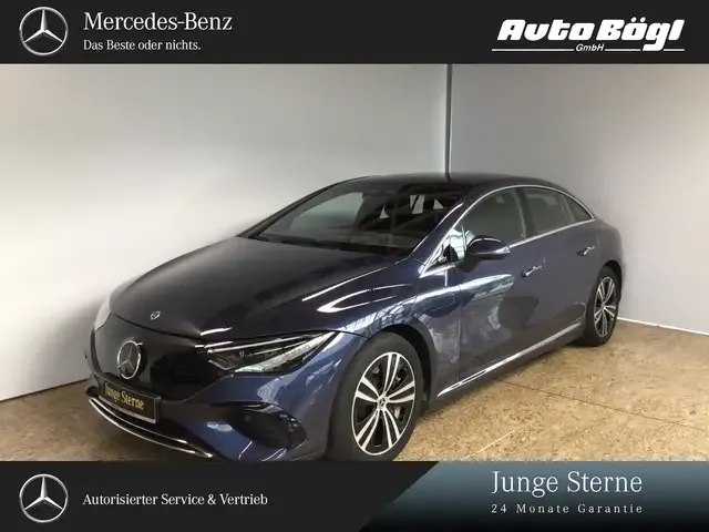 Mercedes-Benz EQE 300