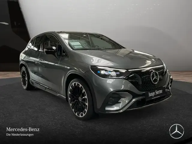 Mercedes-Benz EQE SUV