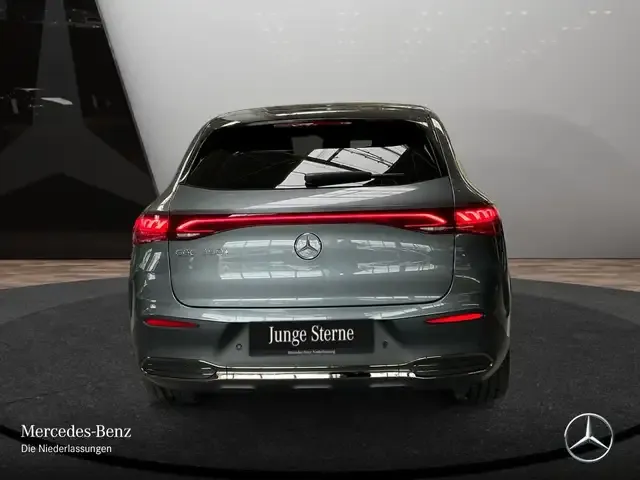 Mercedes-Benz EQE SUV