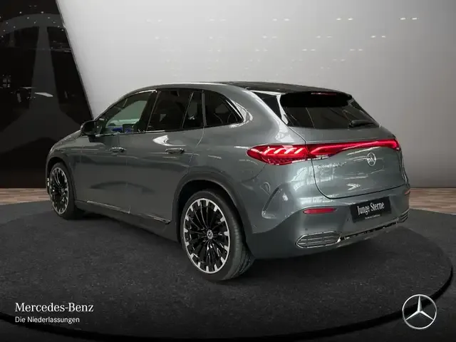 Mercedes-Benz EQE SUV