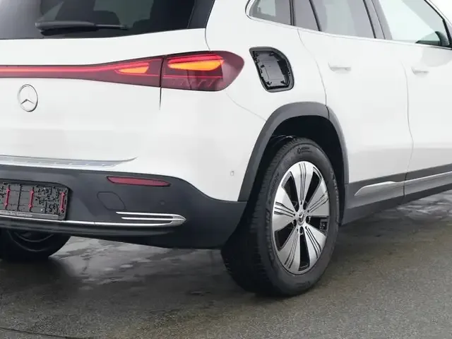 Mercedes-Benz EQA 250