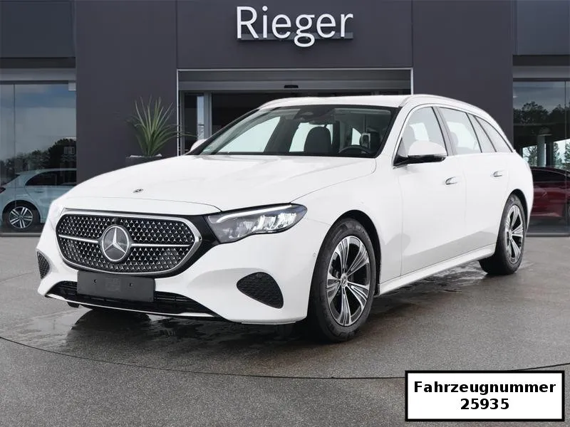 Mercedes-Benz E 220
