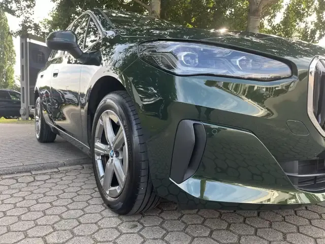 BMW 216