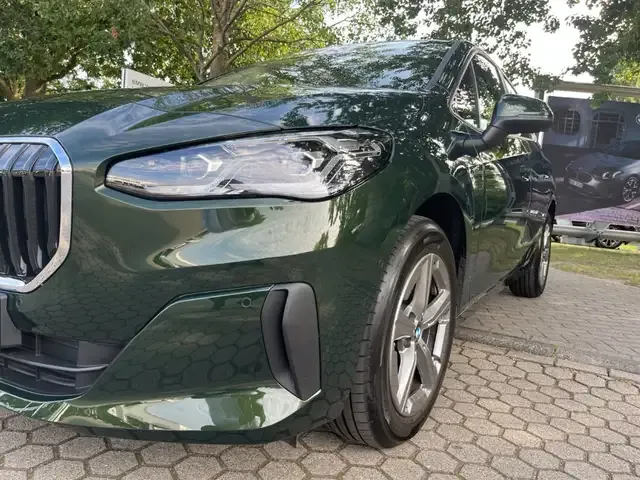 BMW 216
