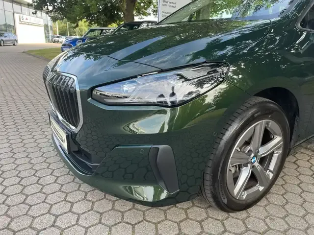 BMW 216