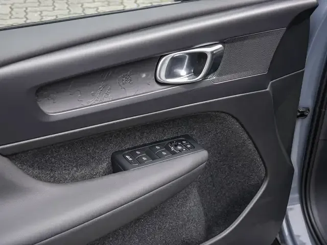 Volvo C40