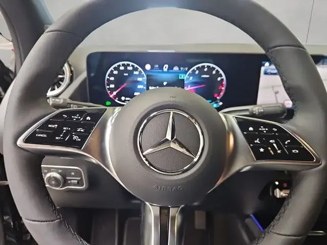 Mercedes-Benz GLA 180