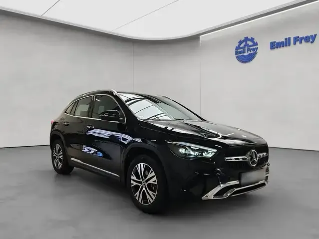 Mercedes-Benz GLA 180