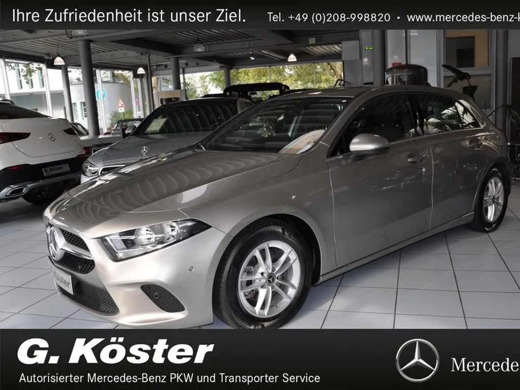 Mercedes-Benz A 180