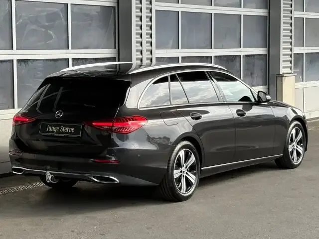 Mercedes-Benz C 180