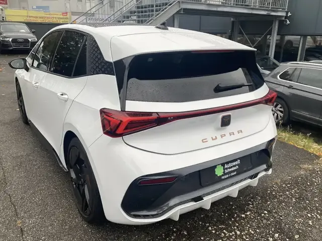 CUPRA Born