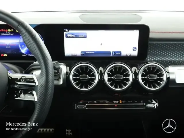 Mercedes-Benz EQB 250
