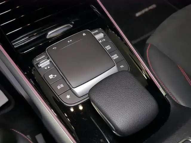 Mercedes-Benz EQB 300