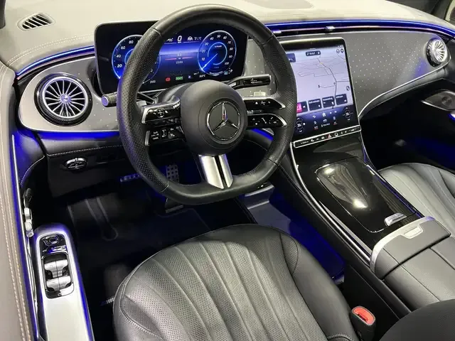 Mercedes-Benz EQE SUV