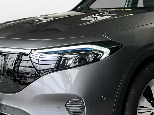 Mercedes-Benz EQB 300