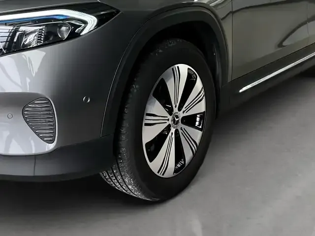 Mercedes-Benz EQB 300