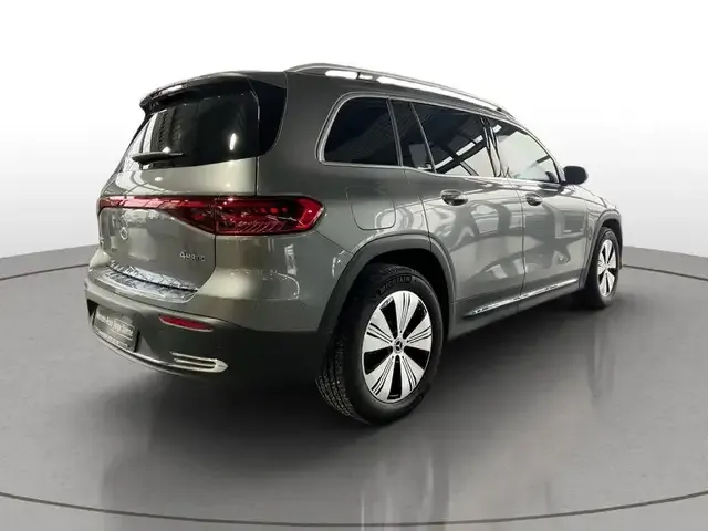 Mercedes-Benz EQB 300