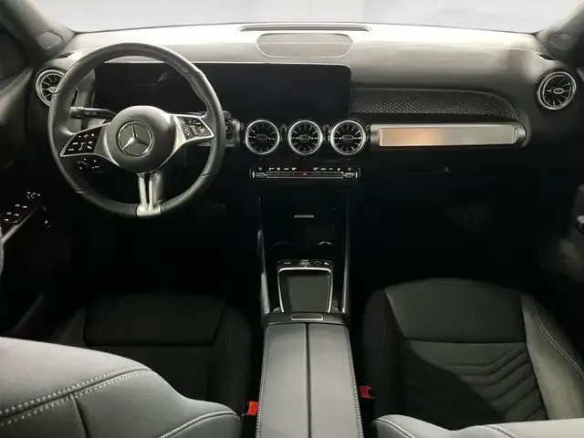 Mercedes-Benz EQB 300