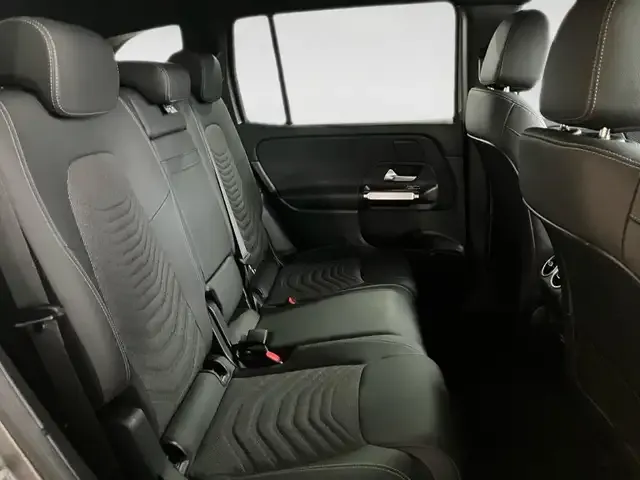 Mercedes-Benz EQB 300