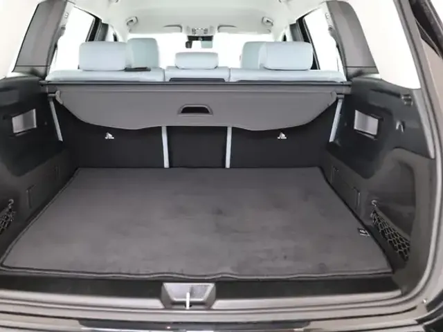 Mercedes-Benz GLB 220