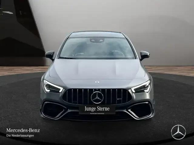 Mercedes-Benz CLA 45 AMG