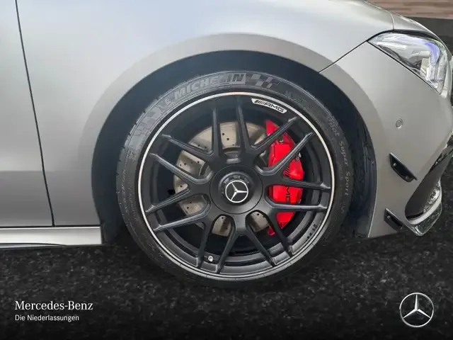 Mercedes-Benz CLA 45 AMG