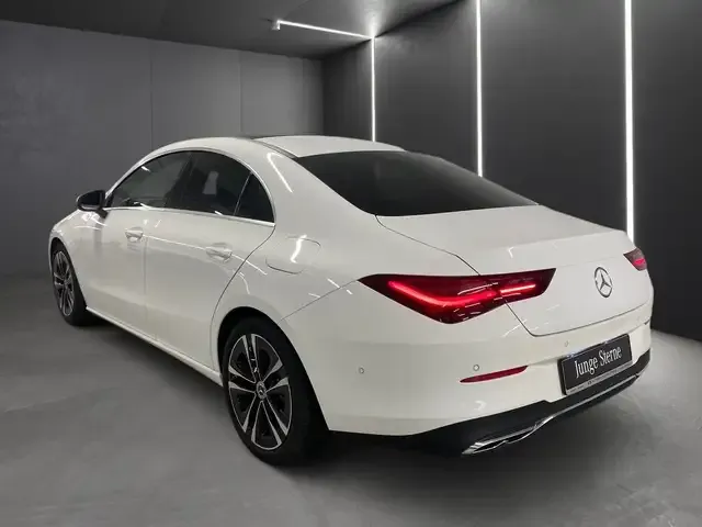 Mercedes-Benz CLA 180