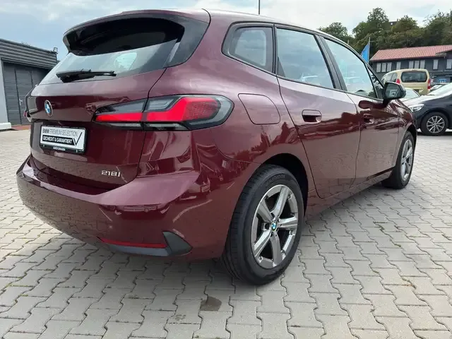BMW 218
