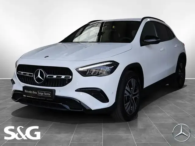 Mercedes-Benz GLA 220