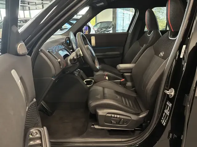 MINI John Cooper Works Countryman