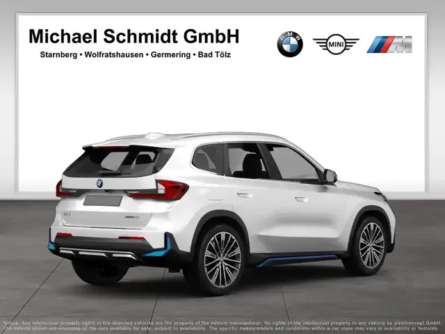BMW iX1