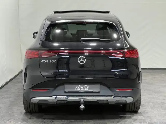 Mercedes-Benz EQE SUV