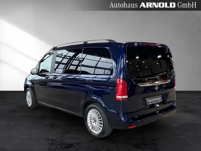 Mercedes-Benz V 250