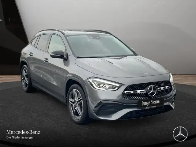 Mercedes-Benz GLA 250