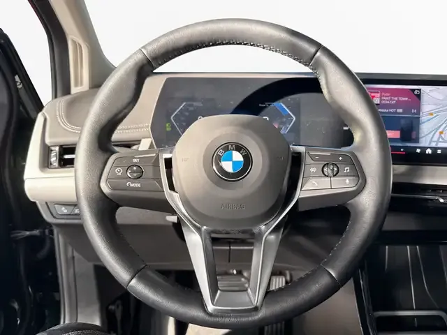 BMW 216
