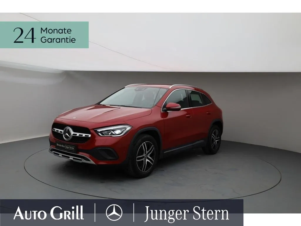 Mercedes-Benz GLA 200