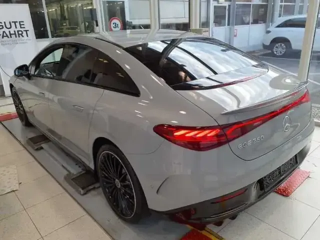 Mercedes-Benz EQE 350