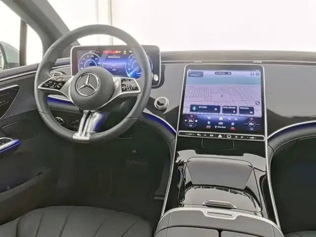 Mercedes-Benz EQE 300