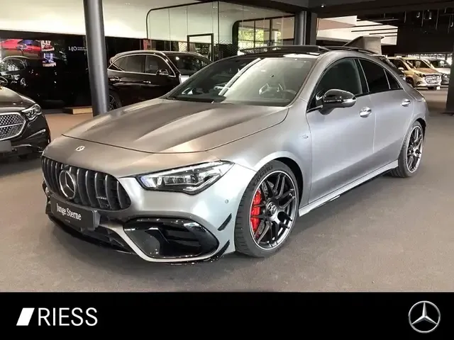 Mercedes-Benz CLA 45 AMG