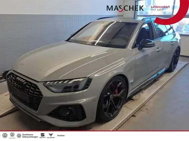 Audi RS4