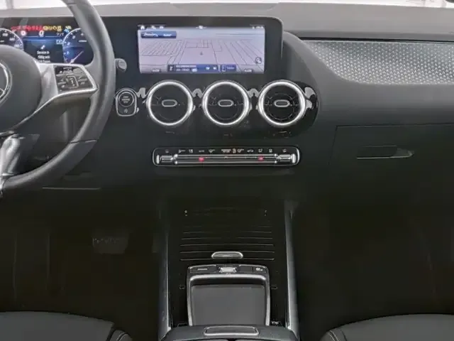 Mercedes-Benz B 220