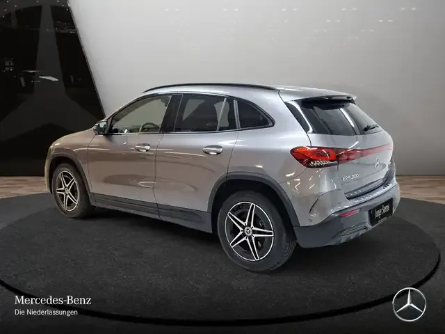 Mercedes-Benz EQA 300