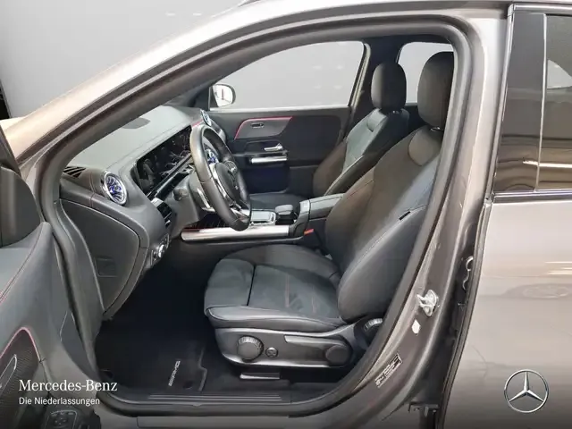 Mercedes-Benz EQA 300